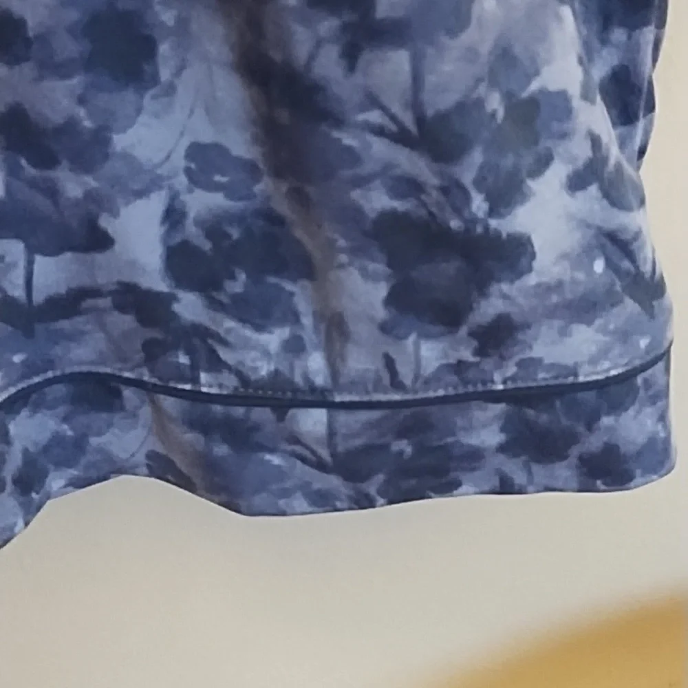 AMBRIELLE 2-PIECE WOMEN'S PAJAMAS, VERY SOFT, BLUE FLORAL PRINT. NWOT